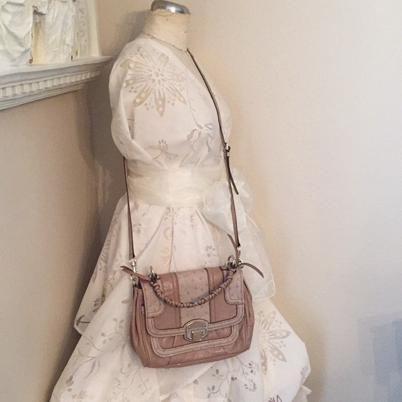 Guess Handbags - Guess Women’s Crossbody Bag